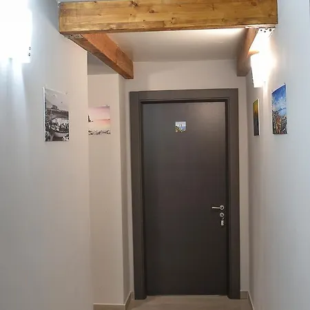 Famigi Oda ve Kahvaltı