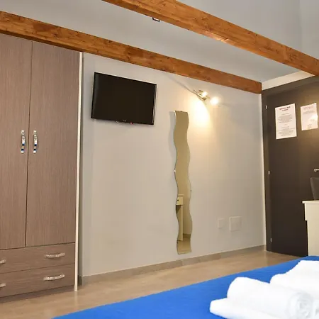 Famigi 4* Napoli